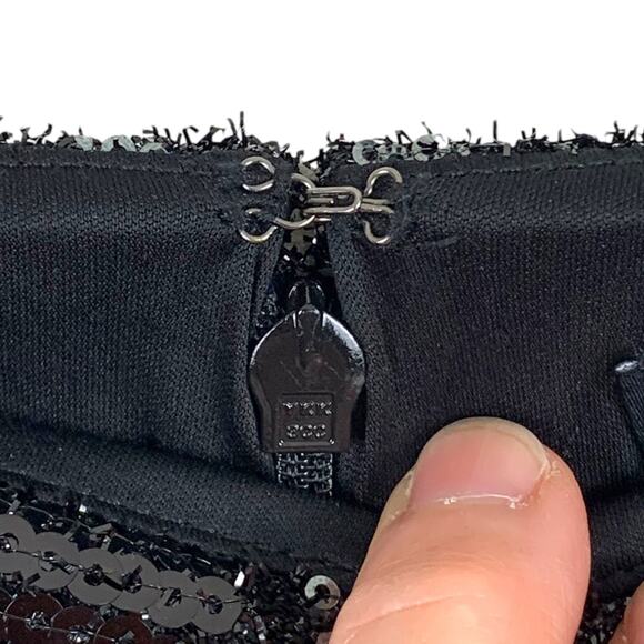 EXPRESS Women's Sz 8 NEW Black and Silver Mini Skirt Back Zipper Party - Picture 2 of 7